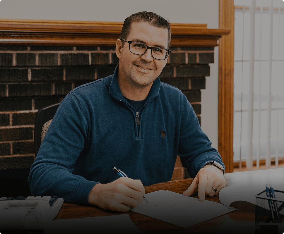 Curtis Hewitt, Staff Accountant